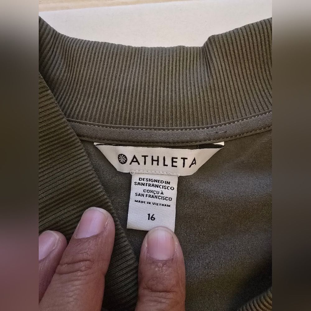 NWT Athleta Brooklin Long Sleeve Jumpsuit Im Army Green Size 16 - Picture 7 of 15